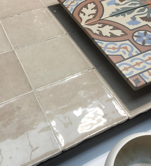 Wandtegel Revoir Paris Atelier Taupe Glossy 10x10 cm