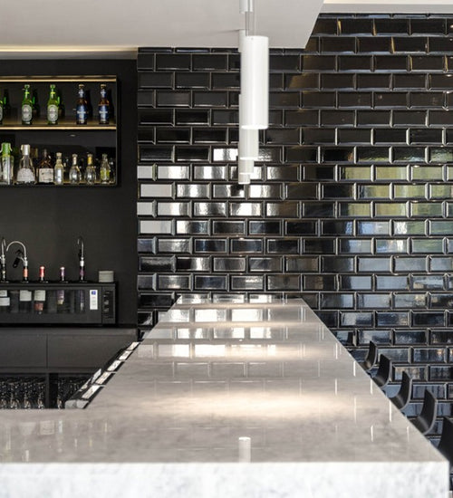 Wandtegel Vives Rivoli Ángulo Remate Negro 5x1,5 cm