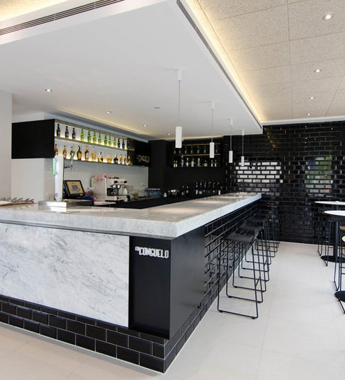 Wandtegel Vives Rivoli Ángulo Remate Negro 5x1,5 cm